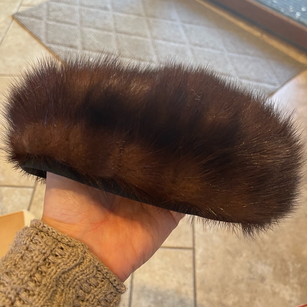 VINTAGE MINK BERET NEIMAN MARCUS 1960-1970